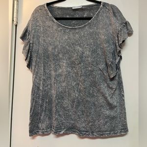 Crushed ruffle sleeve top